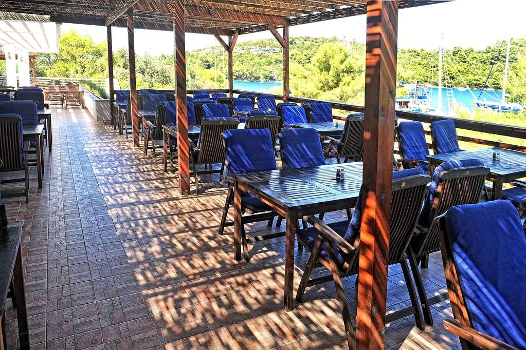 Hotel Odisej Goveđari Εστιατόριο φωτογραφία