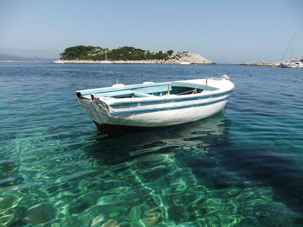 Hotel Odisej Goveđari Εξωτερικό φωτογραφία