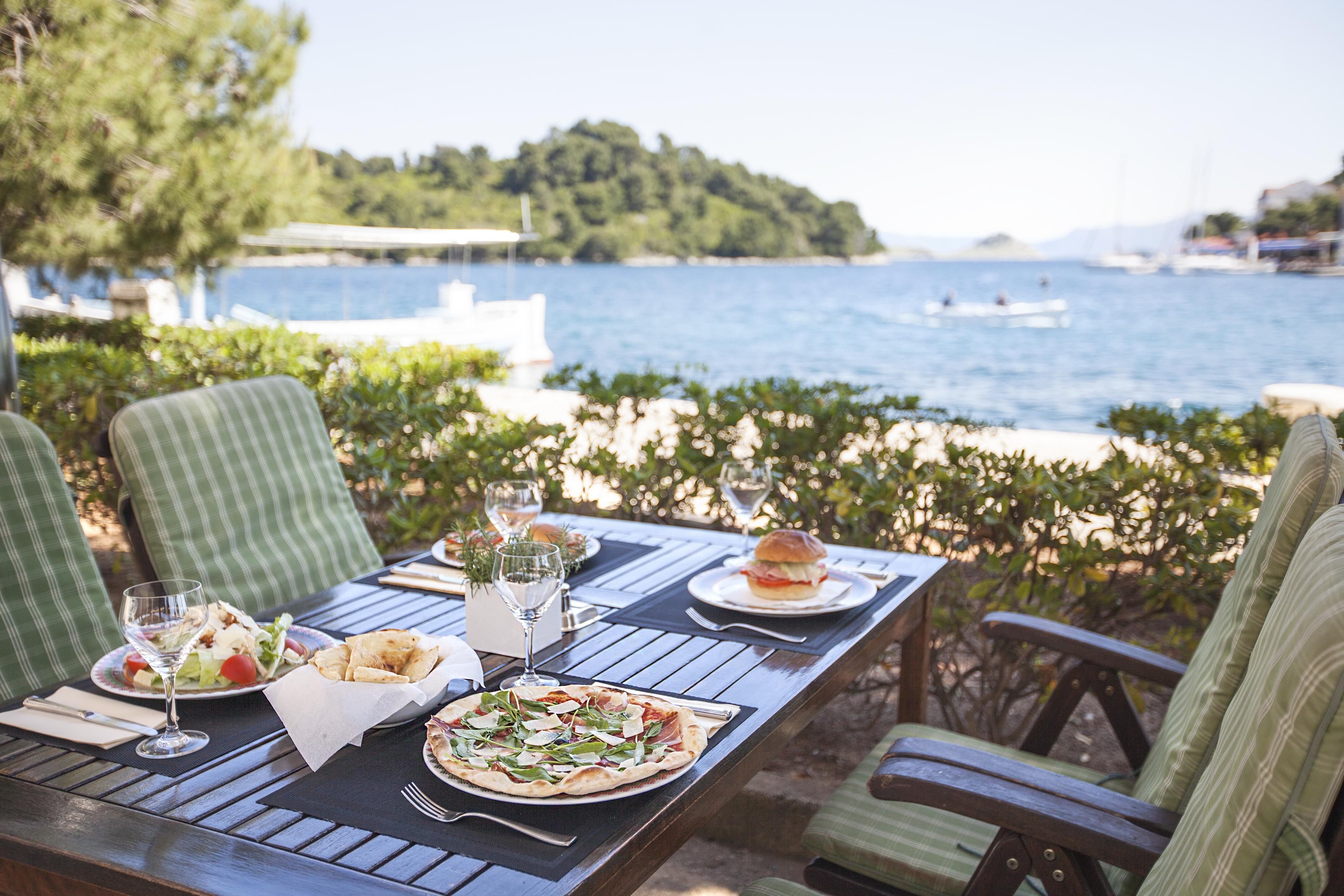 Hotel Odisej Goveđari Εξωτερικό φωτογραφία