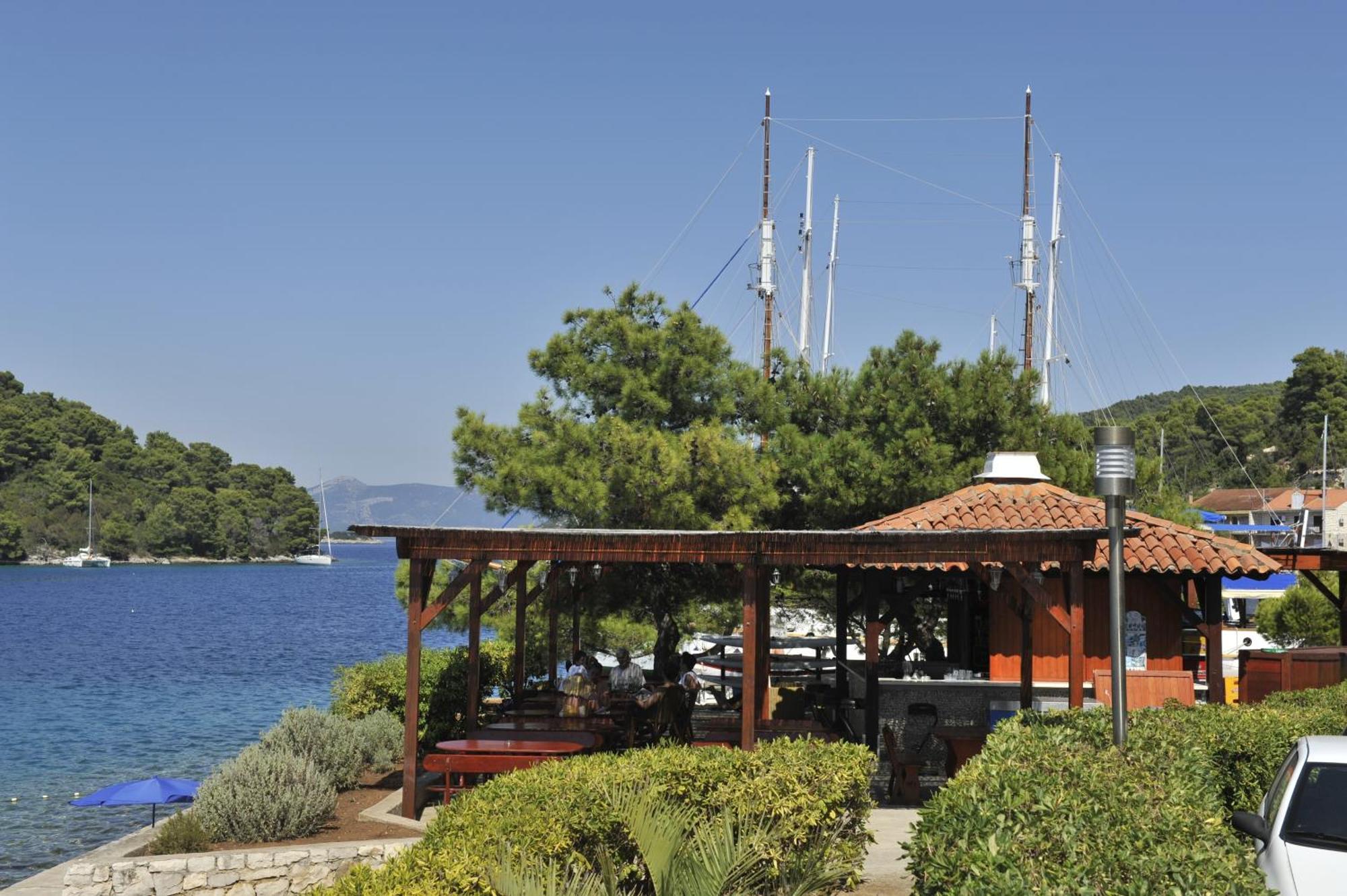 Hotel Odisej Goveđari Εξωτερικό φωτογραφία