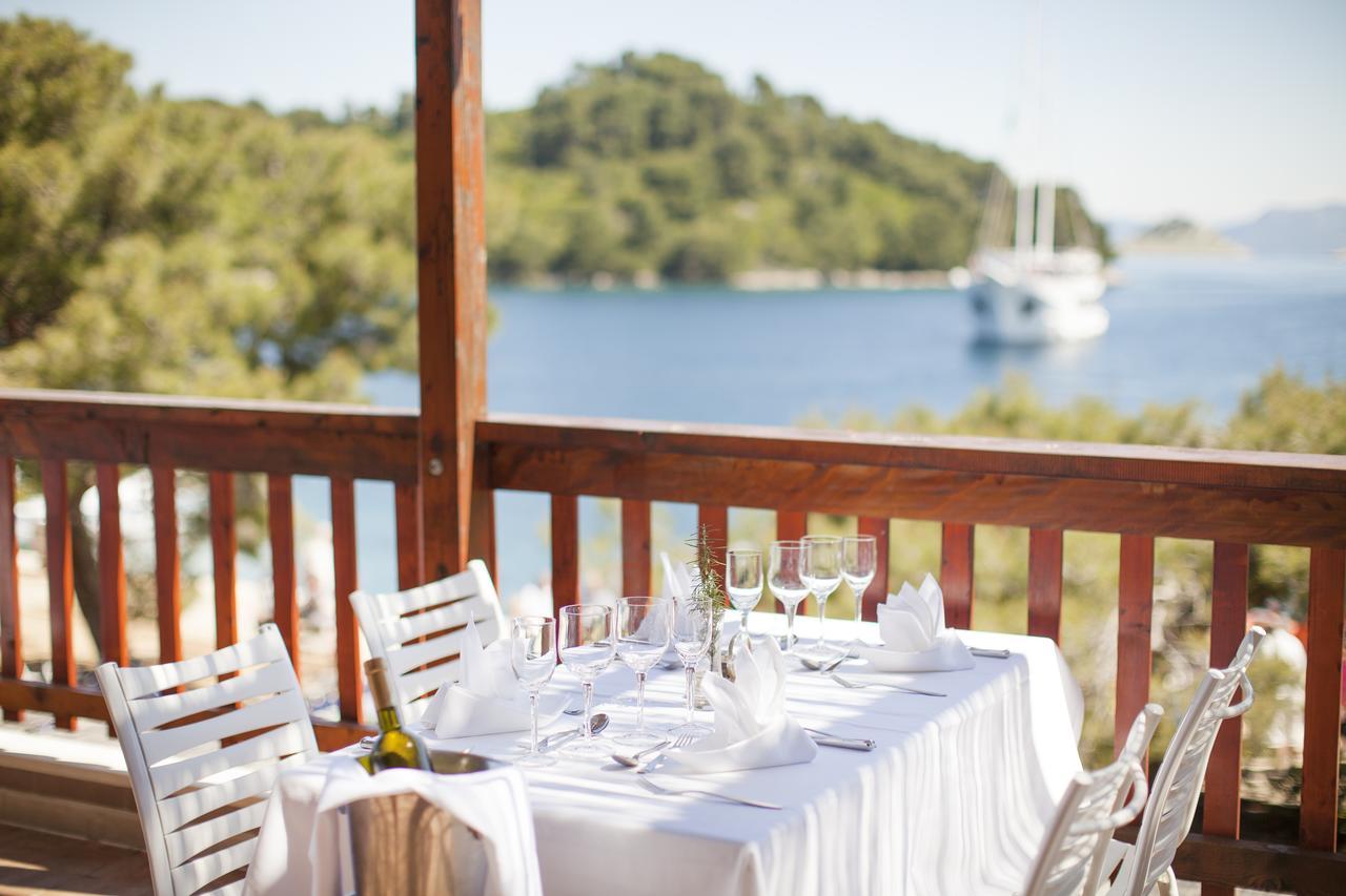 Hotel Odisej Goveđari Εξωτερικό φωτογραφία
