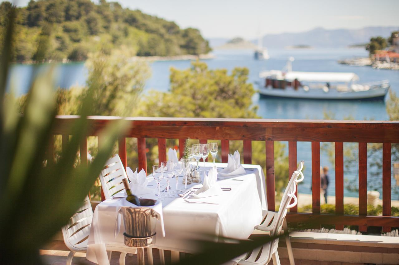 Hotel Odisej Goveđari Εξωτερικό φωτογραφία