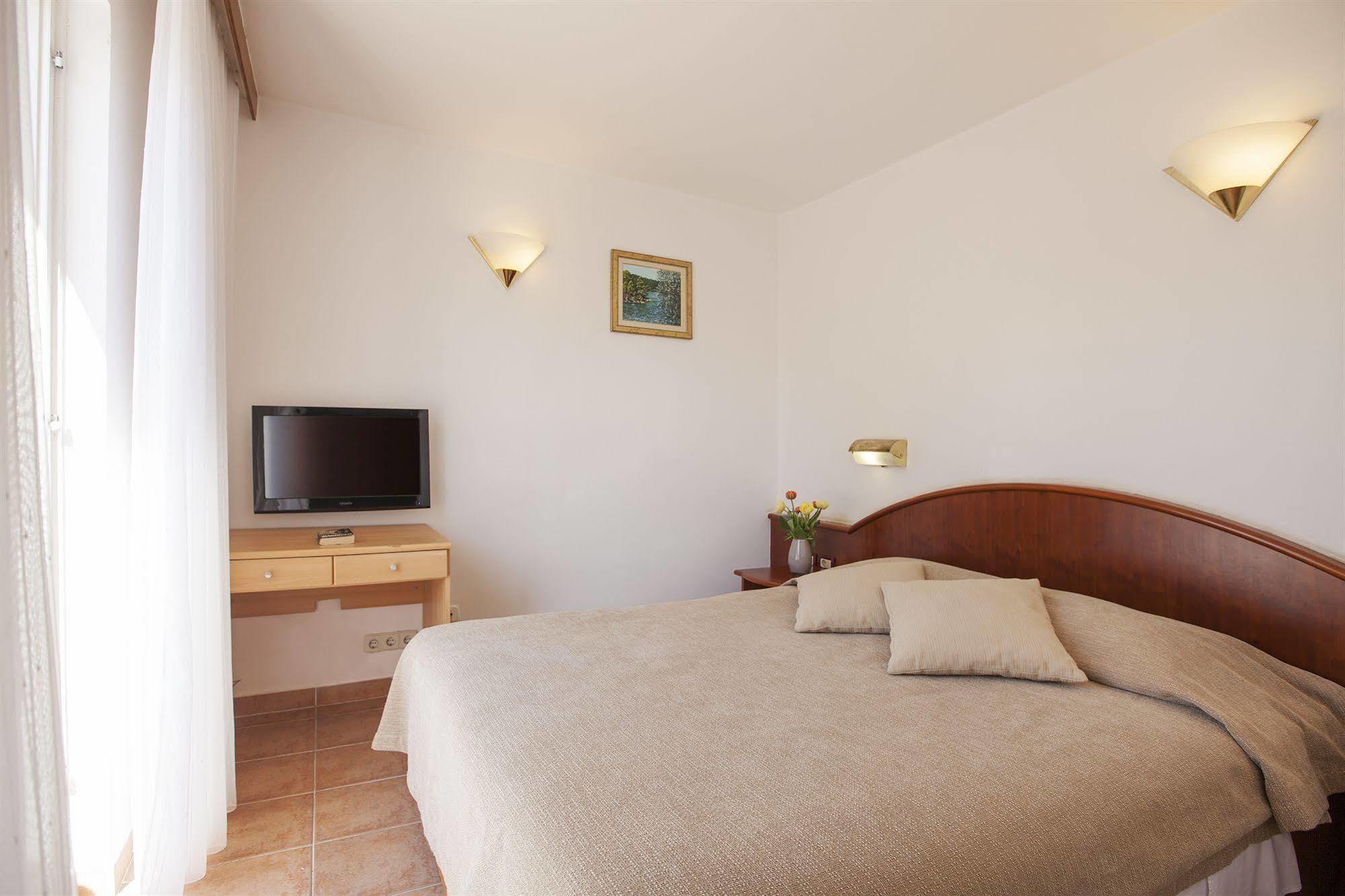Hotel Odisej Goveđari Εξωτερικό φωτογραφία
